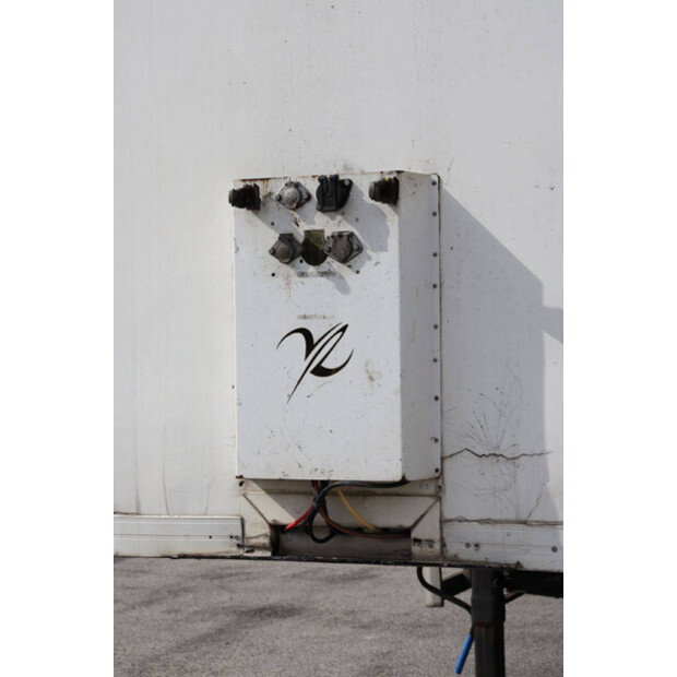 2011 Jumbo D0270SE-46892310