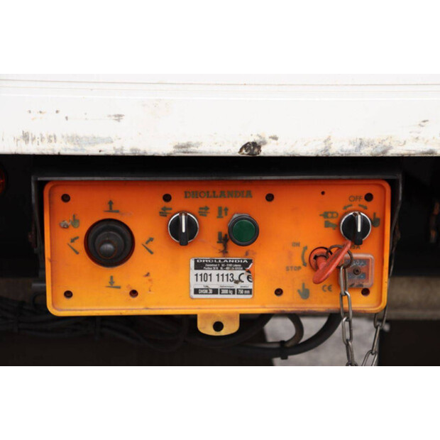 2011 Jumbo D0270SE-46892330