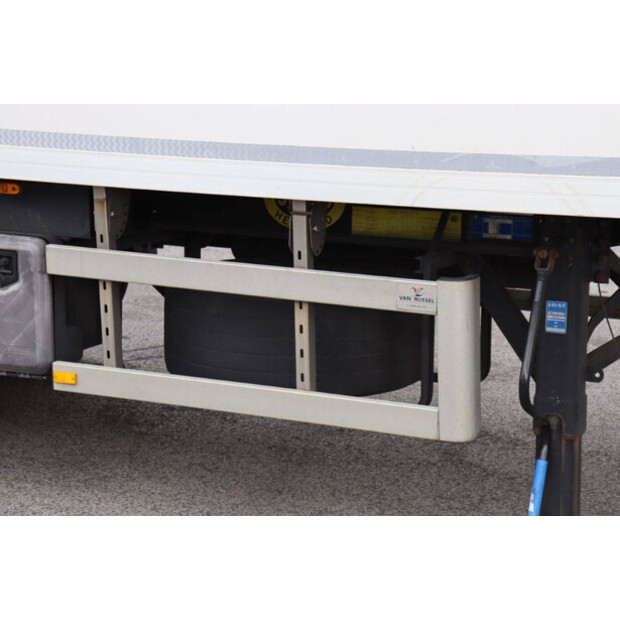 2011 Jumbo D0270SE-46892336