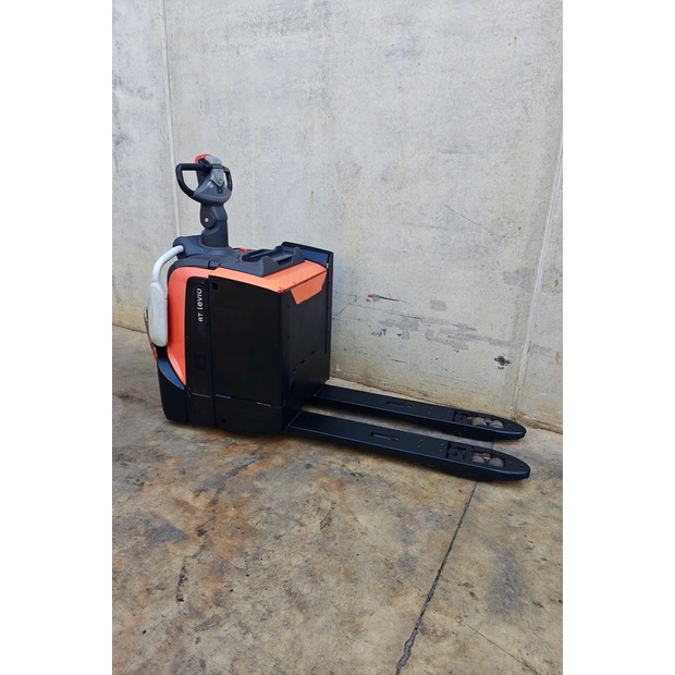 2017 BT LPE 250-46899902