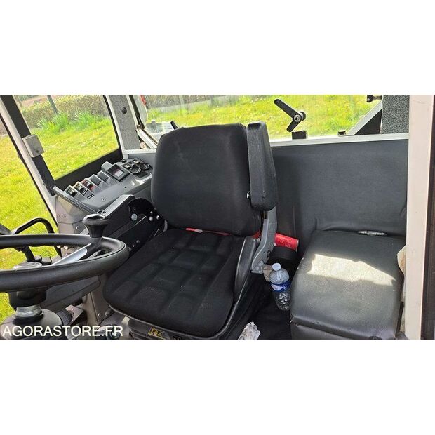 ريفورم MOUNTY100-46906091