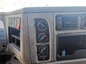 2004-renault-premium-1448991-46906305