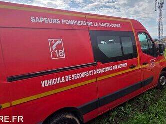 2015-renault-master-1448996-46906411