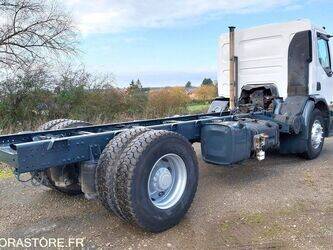 2005-renault-premium-1449015-46906799