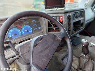 2005-renault-premium-1449015-46906801