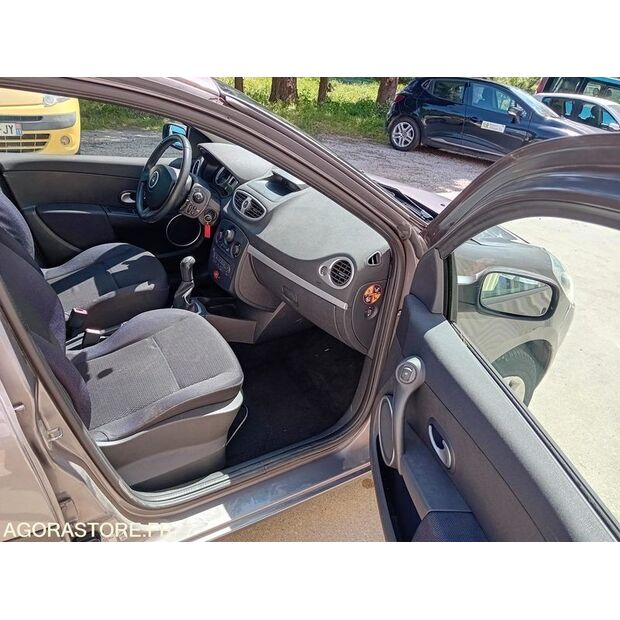 2009 رينو Clio-46907068