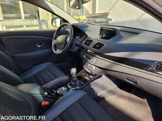 2015-renault-megane-1449026-46907125