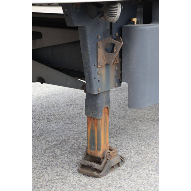 2018 Schmitz Cargobull SCB*S3B-46908573