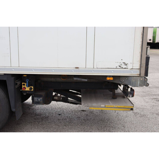 2018 Schmitz Cargobull SCB*S3B-46908581