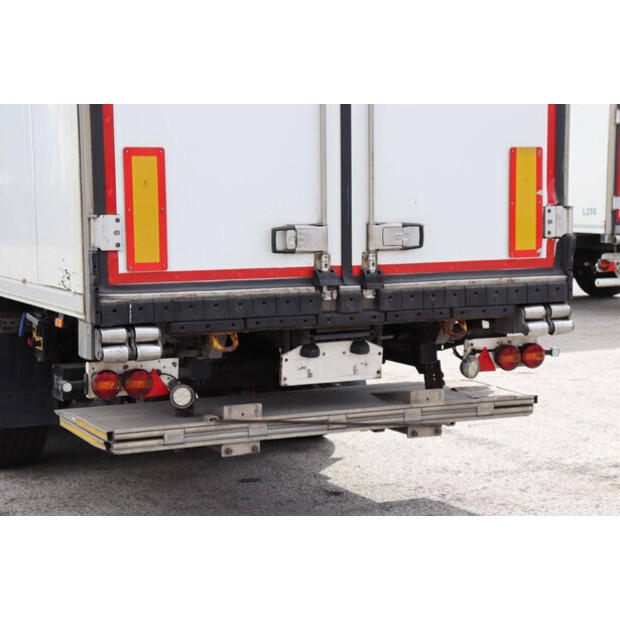 2018 Schmitz Cargobull SCB*S3B-46908585