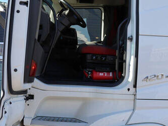 2018-volvo-fh420-46908964