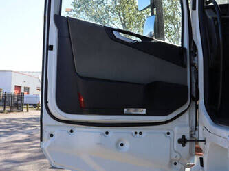 2018-volvo-fh420-46908970