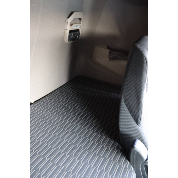 2022 داف XF 480-46909370