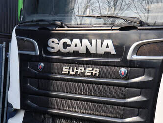 2016-scania-r580-1449045-46909417