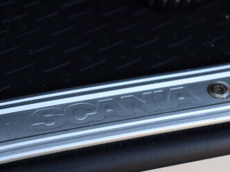 2016-scania-r580-1449045-46909497