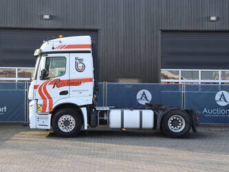 2015-mercedes-benz-actros-1449046-46909504