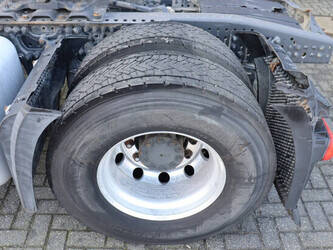 2015-mercedes-benz-actros-1449046-46909525