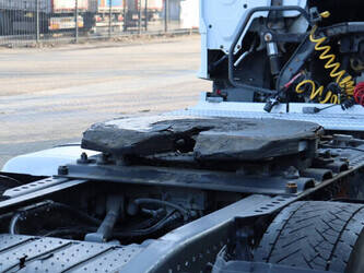 2015-mercedes-benz-actros-1449046-46909532