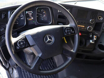 2015-mercedes-benz-actros-1449046-46909546