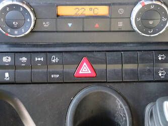 2015-mercedes-benz-actros-1449046-46909550