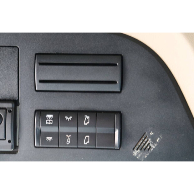 2015 Mercedes-Benz ACTROS-46909560