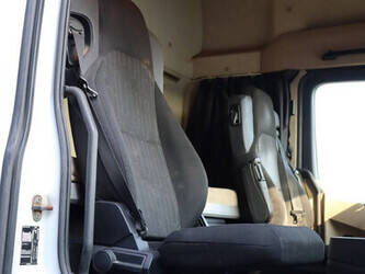 2015-mercedes-benz-actros-1449046-46909567