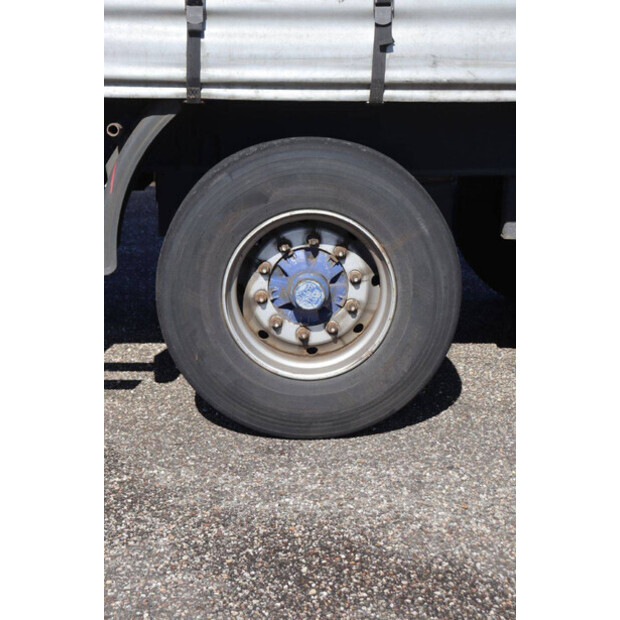 2004 باكتون T3-001-46909589