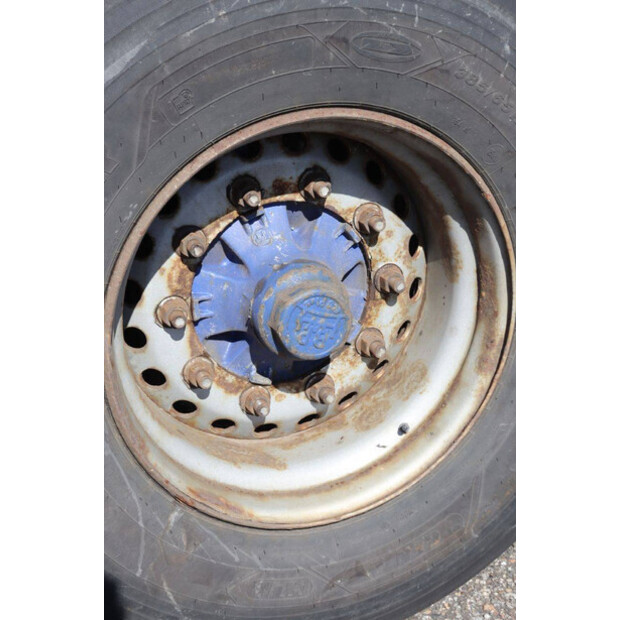 2004 باكتون T3-001-46909595