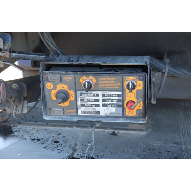 2004 باكتون T3-001-46909601