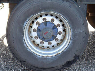 2004-pacton-t3-001-1449047-46909603