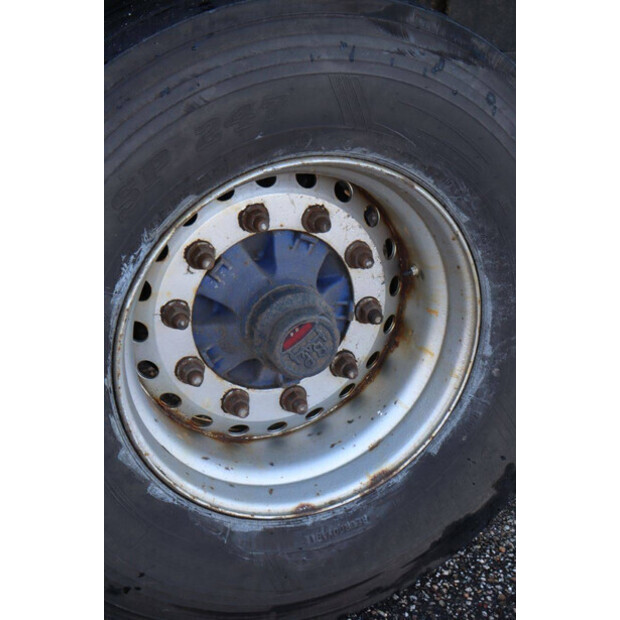 2004 باكتون T3-001-46909604