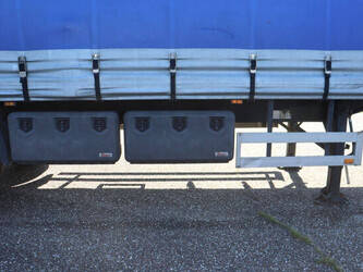 2004-pacton-t3-001-1449047-46909609