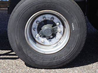 2002-pacton-t3-001-1449050-46909741