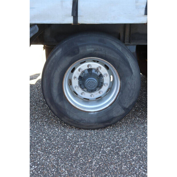 2002 Pacton T3-001-46909754