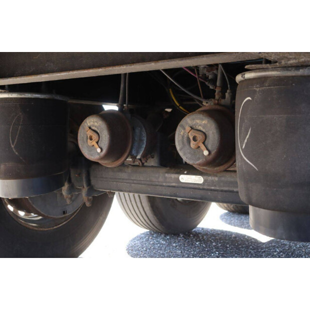 2002 Pacton T3-001-46909764