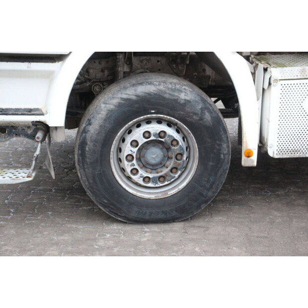 2008 Mercedes-Benz 930.24-46910000