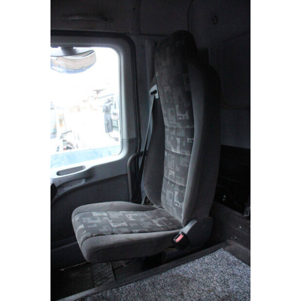 2008 Mercedes-Benz 930.24-46910019