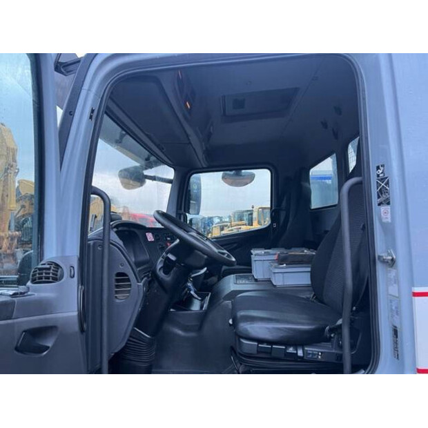 2016 Mercedes-Benz 1327-46910181