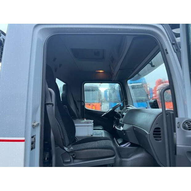 2016 Mercedes-Benz 1327-46910187