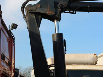 2005-man-tga-28-430-1449065-46910282