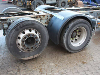 2015-daf-cf-euro-6-1449066-46910306