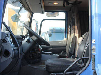 2015-daf-cf-euro-6-1449066-46910309