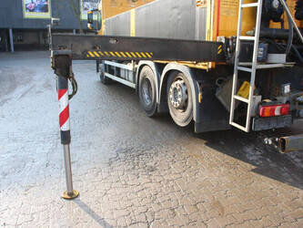 2014-mercedes-benz-antos-2540-1449068-46910411