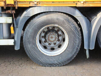 2014-mercedes-benz-antos-2540-1449069-46910430