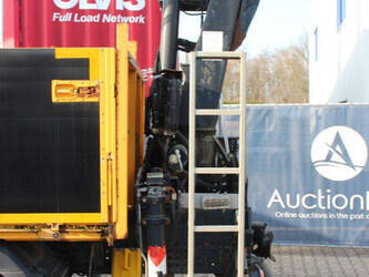 2014-mercedes-benz-antos-2540-1449069-46910432