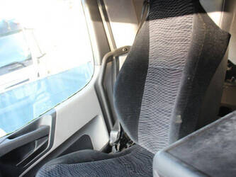 2014-mercedes-benz-antos-2540-1449069-46910450