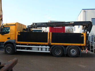 2014-mercedes-benz-antos-2540-1449070-46910460