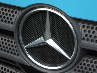 2016-mercedes-benz-antos-2533-1449075-46910687