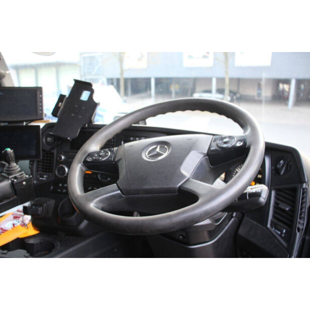 2016 Mercedes-Benz Antos 2533-46910704