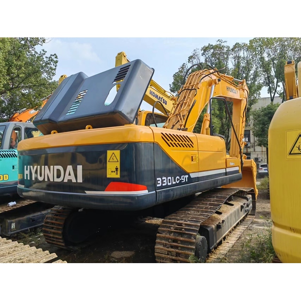 2022 Hyundai 330LC-9T-46910783